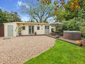 Bar- click for photo gallery